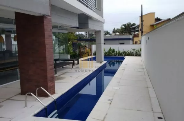 Cobertura  2 dorm, 2 vagas de garagem.