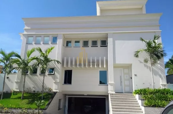 LINDA MANSÃO EM CONDOMÍNIO FECHADO EM JURERÊ