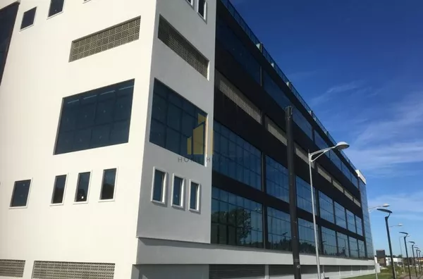 Loja terrea ampla, no Sapiens