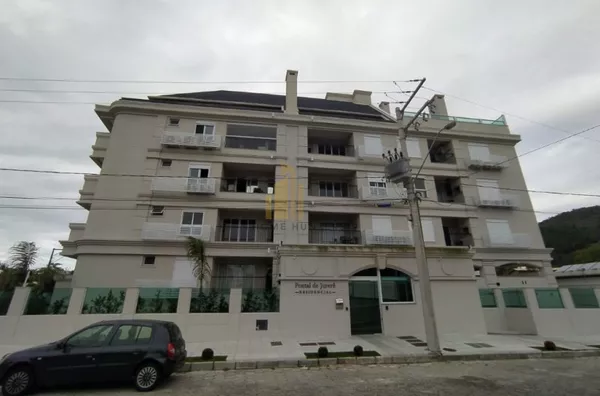 Venda, Excelente apartamento a 80 metros da praia. 