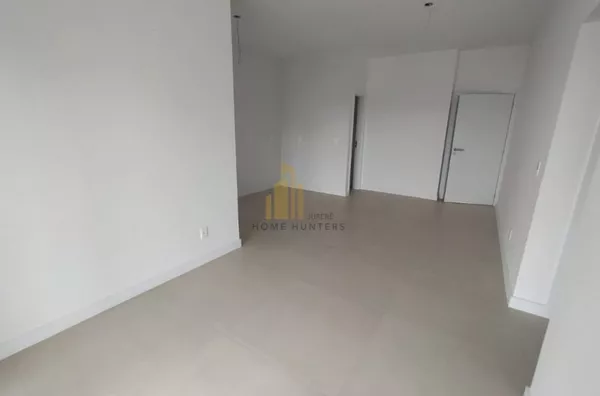 Venda, Excelente apartamento a 80 metros da praia. 