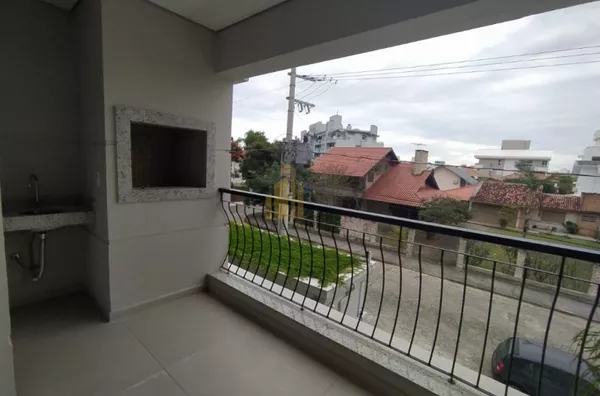 Venda, Excelente apartamento a 80 metros da praia. 