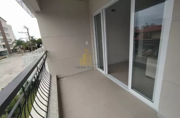 Venda, Excelente apartamento a 80 metros da praia. 