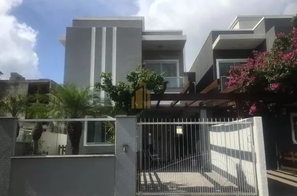 Excelente casa no Rio Vermelho