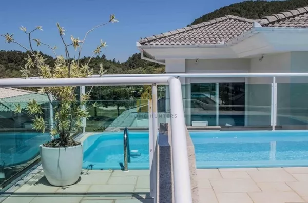 EXCELENTE COBERTURA PROXIMO AO MAR