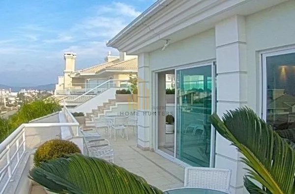 EXCELENTE COBERTURA PROXIMO AO MAR