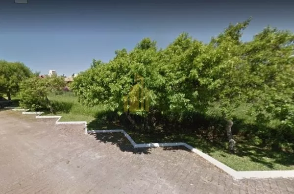 Venda, Excelente terreno a 200 metros da praia.