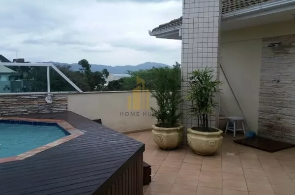 Linda cobertura Duplex com Vista Mar e Piscina com 4 quartos 