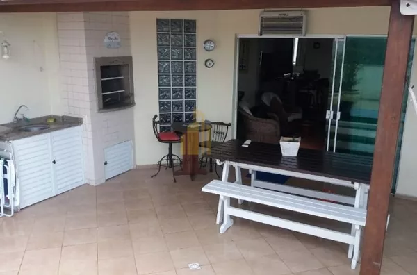 Linda cobertura Duplex com Vista Mar e Piscina com 4 quartos 