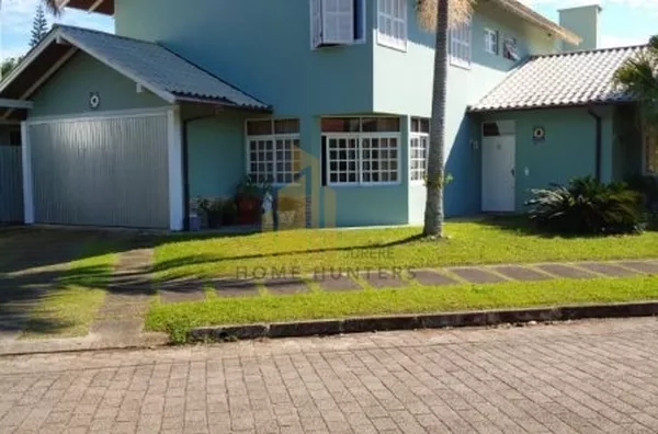 LINDA CASA EM JURERÊ INTERNACIONAL