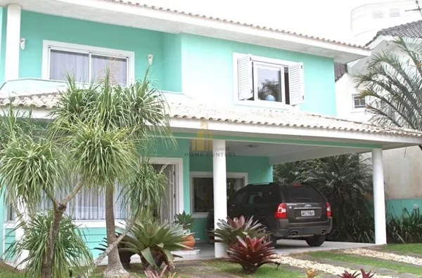 Casa incrível em localização privilegiada em Jurerê Internacional