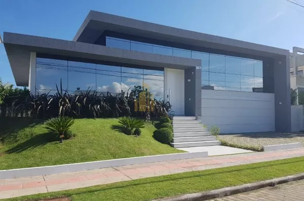 RESIDENCIA NOVA EM JURERÊ