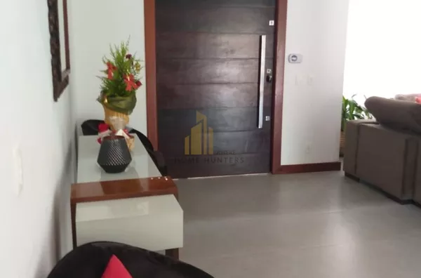 CASA PARA TEMPORADA EM JURERÊ INTERNACIONAL