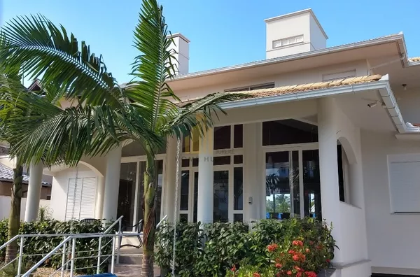Excelente casa em Jurerê Internacional