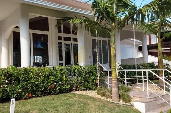 Excelente casa em Jurerê Internacional