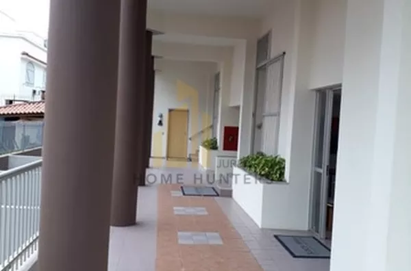 Excelente apartamento duplex quadra mar.  