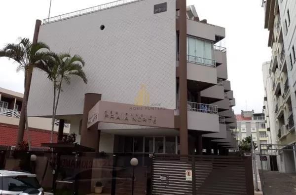 Excelente apartamento duplex quadra mar.  