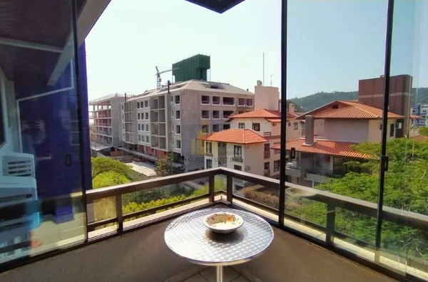 Excelente apartamento a 200 metros da praia