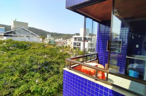 Excelente apartamento a 200 metros da praia