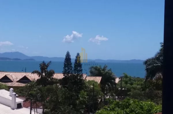 Excelente apartamento a 200 metros da praia