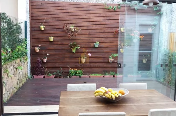 Venda, Excelente casa a 300 metros da praia.