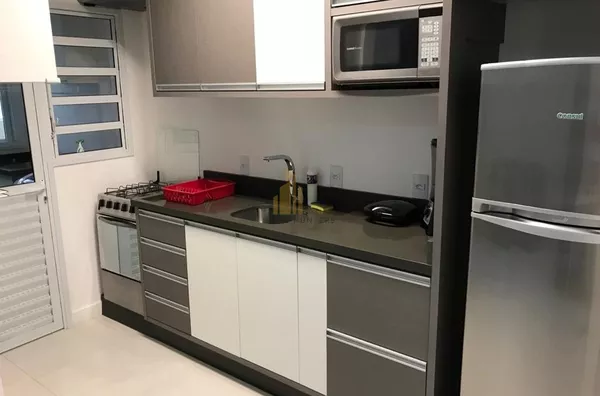 Ótimo apartamento com 2 dormitórios / 1 suíte