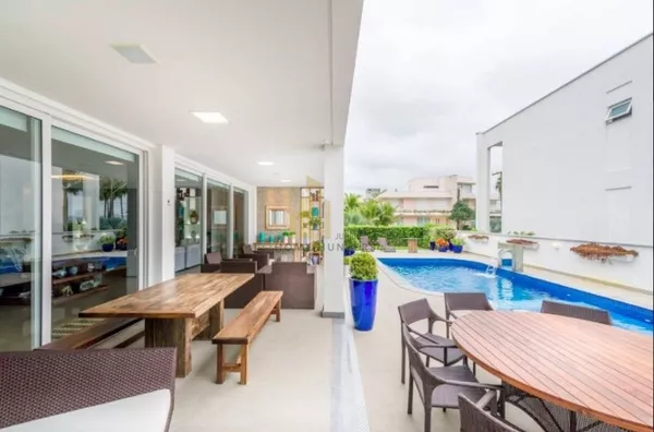 LINDA CASA PARA VENDA E TEMPORADA