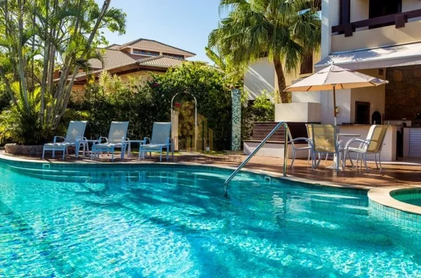 EXCELENTE CASA FRENTE MAR