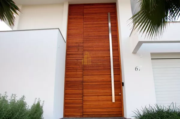 EXCELENTE CASA ALTO PADRÃO EM JURERÊ INTERNACIONAL