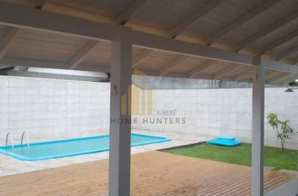 CASA 6 DORMITÓRIOS - JURERÊ INTERNACIONAL