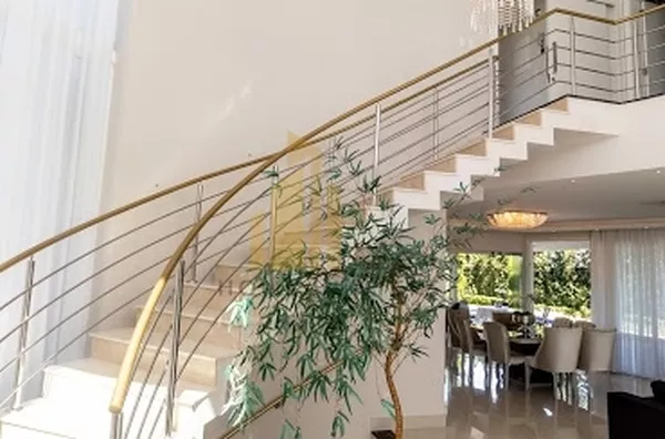 CASA ALTO PADRÃO EM JURERÊ INTERNACIONAL