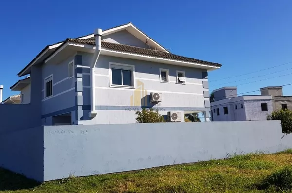 Excelente casa 3 suítes, na Cachoeira do Bom Jesus.