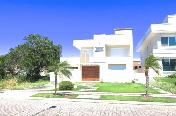 Linda casa na Avenida dos Bonitos , perfeita para férias em família.