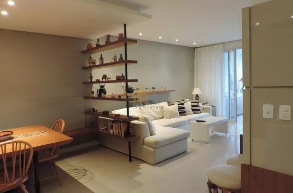 Lindo apartamento mobiliado, frente mar.