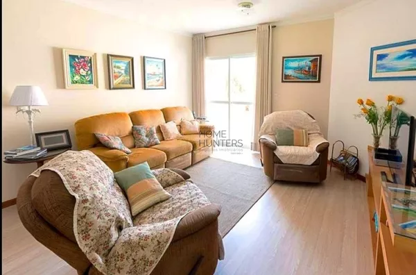 Excelente casa, 3 suítes, 350 mts do mar em Jurerê Internacional