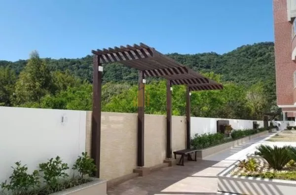 Lindo apartamento semi mobiliado.