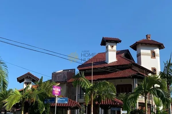 CASA PARA FAMILIA EM JURERÊ INTERNACIONAL