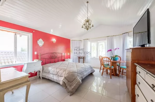 Linda casa com Piscina a 400m do mar 