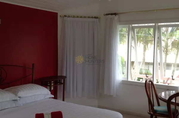 Linda casa com Piscina a 400m do mar 