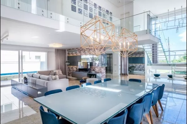 Casa alto padrão em Jurerê Internacional