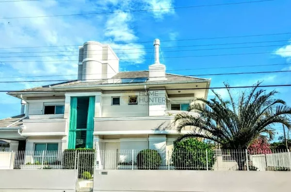 Linda casa a 80m do mar com Hidromassagem para temporada 