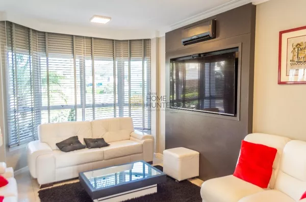 Linda casa 4 suites, 500 metros do mar, perfeita para férias em família.