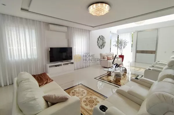 Venda, Mansão em Jurerê Internacional.