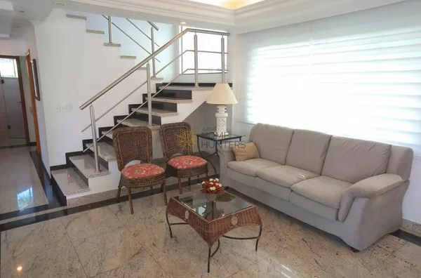 Casa Alto Padrão com Hidromassagem em Jurerê