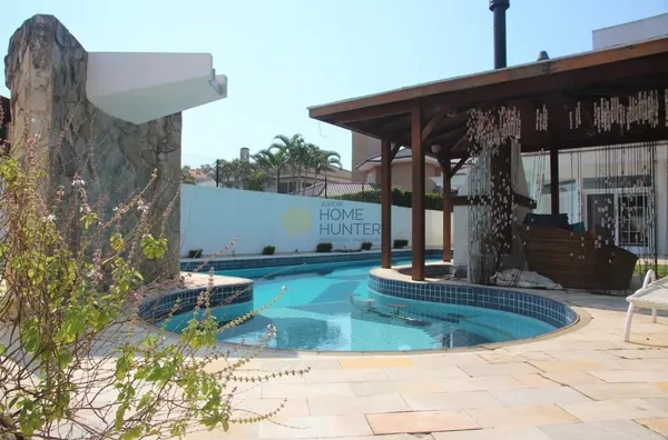 Temporada, Excelente mansão em Jurerê Internacional.