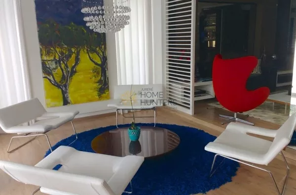 Excelente casa alto padrão em Jurerê