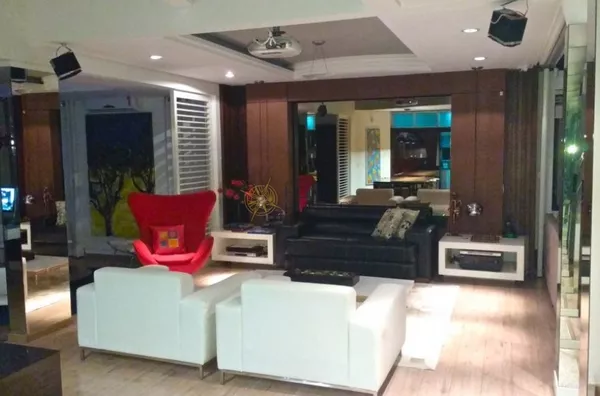 Excelente casa alto padrão em Jurerê