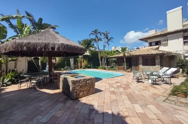 Linda casa para  temporada.