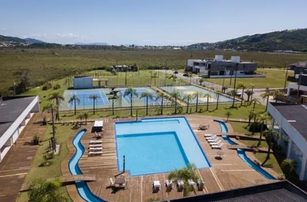 LINDOS TERRENOS EM GAROPABA INTERNACIONAL