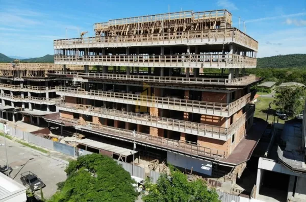 ICON HOME DESIGN, 3 SUITES